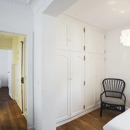 Apartment Orsel Paris