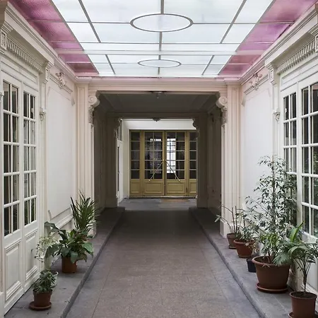 Apartment Orsel Paris
