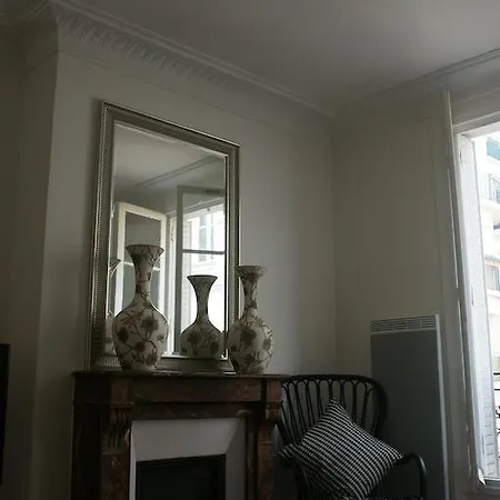 Apartment Orsel Paris